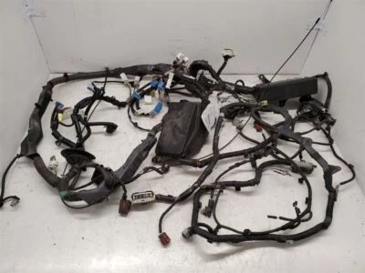 Arnés de sala de motor Lexus IS250, halógeno, caja de fusibles, 2006-2015, 82111-53703B-2 Foto 1 de 4