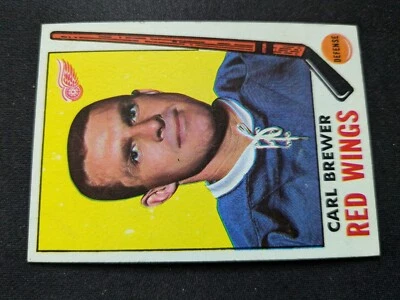1969-70 Topps Hockey Card # 59 Carl Brewer - Detroit Red Wings (EX) - Image 1 of 3