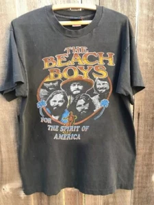 Camiseta De Colección The Beach Boys The Spirit of America Banda Gira Carbón Unisex S-5XL - Imagen 1 de 2