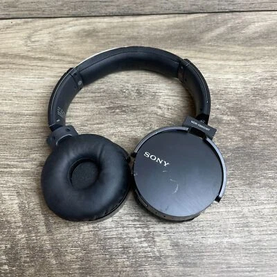 Sony MDR-XB650BT Black Wireless NFC Bluetooth Extra Bass Over-the-Ear Headphones - Image 1 of 4