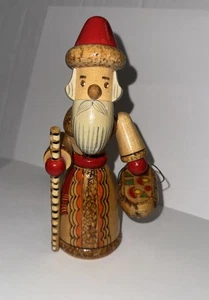 Vtg Wood Carved Old Man Figure Gathering Garden Walking Stick Germany 7.5 in - Picture 1 of 6
