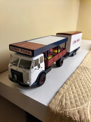 Alfa Romeo 1000 Luna Park Italy  - Immagine 1 di 3