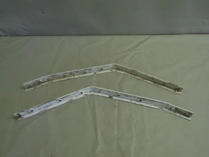 REAR BODY PANEL CORNER TRIM EXTRUSIONS 1992 JAYCO 1006 - Picture 1 of 2