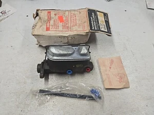 1973-1979 Ford Thunderbird, 1973-1976 Torino Rebuilt Master Cylinder LTD 2227331 - Picture 1 of 10