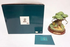 WDCC Enchanted Places WINNIE THE POOH AND THE HONEY TREE "POOH BEARS HOUSE" COA - Bild 1 von 4