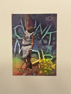 Vince Carter Dunk Mob 1999 NBA Hoops Skybox Raptors - Image 1 of 2