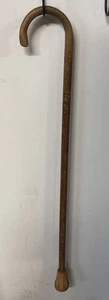 Bastone da passeggio vintage in legno 35,5" manico storto finitura rovere punta gomma - Foto 1 di 2