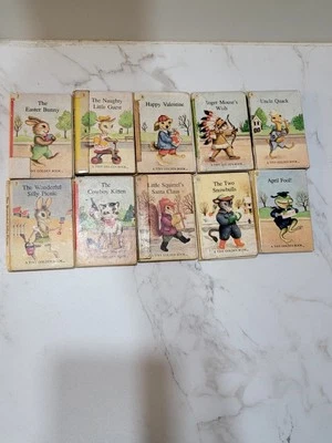 VTG Original Set of 10 1949 Tiny Golden Book by Dorothy Kunhardt Read Desc Foto 1 de 4