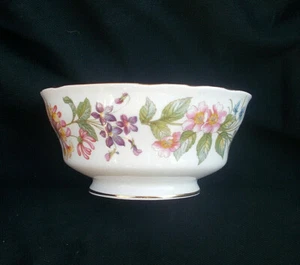 Paragon COUNYTRY LANE Open Sugar Bowl. Diameter 4¾ inches. - Picture 1 of 3