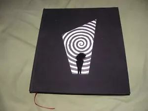 The Art Of Tim Burton Hardcover Book 2009 First Edition Great Condition Amazing - Foto 1 di 20