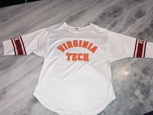 Jersey ROSA Virginia Tech para mujer talla mediana 37” busto X 27” largo “como nuevo” - Imagen 1 de 8