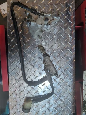 XR 600 HONDA 1994 XR 600R MONTAJE FRENO TRASERO Foto 1 de 3