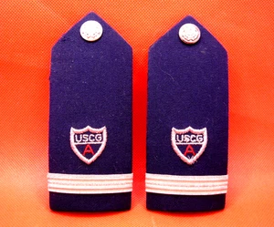 USCG-Aux HOMBRO DURO conjunto, ) un oficial designado a rayas. - Imagen 1 de 1