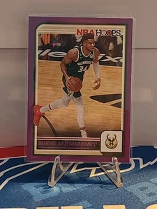 2023-24 Panini NBA Hoops - Giannis Antetokounmpo #147 Purple - Bild 1 von 2