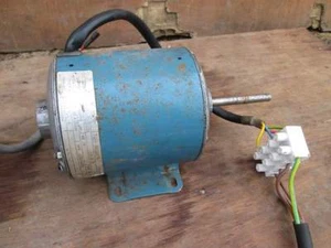 GEC 380 - 420 VOLT 3-PHASE - UNUSED ( SOILED ) ELECTRIC MOTOR - BRITISH MADE - Picture 1 of 12