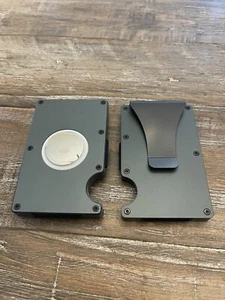 Minimalist Wallet With Money Clip and Spot for Air Tracker Tag Ridge Style - Picture 1 of 5