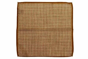 Battisti Pocket Square Rust con lunares naranjas sobre beige, pura lana - Imagen 1 de 3