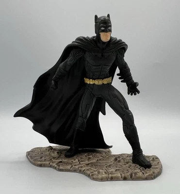 Figura de PVC Schleich/DC Comics Batman 2014 con base Foto 1 de 4