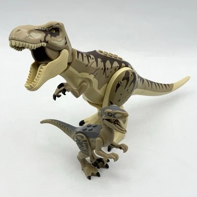 LEGO Parque Jurásico 76961 T-Rex y Raptor Attack figuras de dinosaurios retiradas Foto 1 de 4