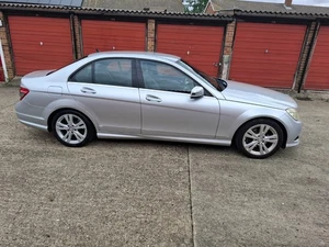Mercedes C Class 220 cdi - Picture 1 of 8