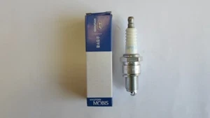 NEW OEM GENUINE SPARK PLUG Hyundai/Kia 1881111061 - Picture 1 of 1