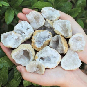 1x Unbroken DIY Whole Quartz Agate Geode Fairy Cave Break Your Own Geode - Picture 1 of 11