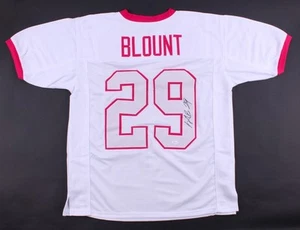 LeGarrette Blount Signed Patriots Jersey (JSA COA) Pink Breast Cancer Awareness  - Picture 1 of 6