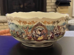 LENOX DISNEY SHOWCASE SNOW WHITE AND DWARFS DEEP SERVING BOWL- 8"IN D X 4"IN D - Picture 1 of 3