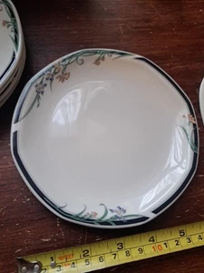 ROYAL DOULTON -  JUNO -  BREAD AND BUTTER  PLATE Vintage 1980s Tea Sets  - Picture 1 of 2