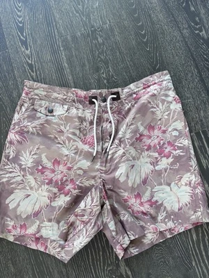 Bermuda masculina RRL RALPH LAUREN ESTAMPA DE HIBISCO COR ROSA ALGODÃO TAMANHO 34” USADA - Imagem 1 de 4