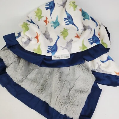 Manta Minky Couture Gris Esponjosa Suave Dinosaurios Azul Marino Satinado Lovey Pesada Usada en Excelente Condición Foto 1 de 4