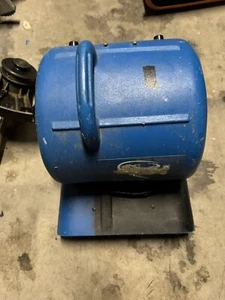 Dry Air Typhoon Three‑Speed Air Mover - Picture 1 of 8