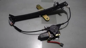 03 LINCOLN & TOWN CAR RIGHT FRONT Window Regulator   - Picture 1 of 10