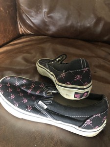 adult pink vans