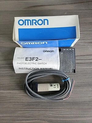 OMRON E3F2-R2B4 2M Photoelectric Switch  - Image 1 of 2