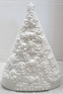 Vintage Japan Embossed Porcelain White Christmas Tree Votive Tealight Holder - Foto 1 di 5