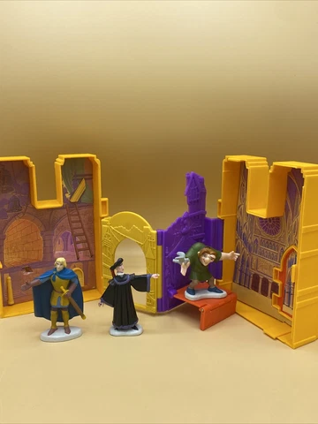Disney The Hunchback of Notre Dame Cathedral Playset Vintage Mattel w/ 3 Figures Cover