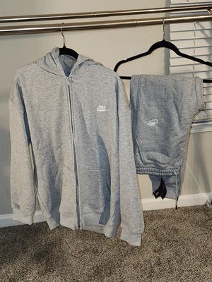 Nuevo Sudadera Nike Gris Cremallera Completa Forrada de Vellón 2XL Foto 1 de 3