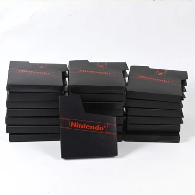Lote de 41 fundas antipolvo con logotipo de Nintendo NES auténticas originales negras/rojas Foto 1 de 4