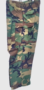 Military Camo Medium-Regular, Cold Weather, Inseam 291/2-321/2, Waist31-35 - Picture 1 of 7