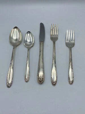 Oneida English Garden Flatware 1949 Vintage Silverplated Table Settings 20 Piece - Image 1 of 4