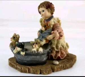 Boyds Bears Figurine #3521 "Wendy with Bronte, Keats, Tennyson & Poe...Wash Day" - Picture 1 of 5