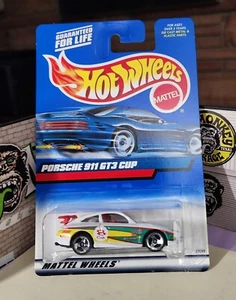 đHot Wheels 2000 #128đPORSCHE 911 GT3 CUP WhiteâChrome 3-Spoke WheelsâRed Wing - Picture 1 of 7