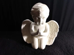 Large Ceramic Praying Cherub - Picture 1 of 2