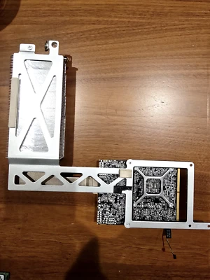 ATI RADEON HD 5750 1GB GRAPHICS CARD + HEATSINK - Apple iMac 27" A1312 2010 - Image 1 of 2