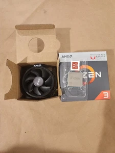 AMD Ryzen 3 3200G - 4-rdzeniowy odblokowany procesor stacjonarny 4 GHz - Zdjęcie 1 z 5