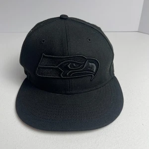 Sombrero negro sobre negro Seattle Seahawks 7 1/4 ajustado - Imagen 1 de 7