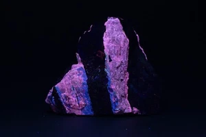 JH28686 Große Apatit Kristalle in Magnetit, Eisenfedern, UT - Bild 1 von 2