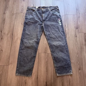 Levis 550 Relaxed Fit Jeans Mens 46x34 Tapered Leg NEW - Picture 1 of 9