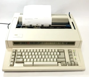 Machine à écrire électrique IBM Lexmark Wheelwriter 1000 modèle 6781-024 manque levier - Photo 1/21